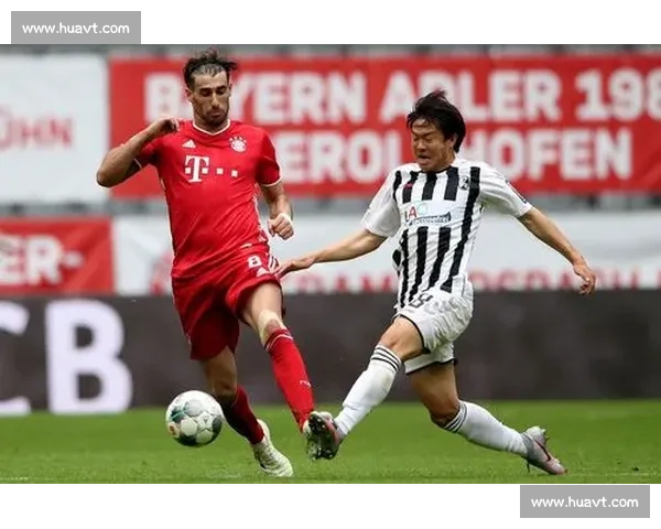 弗赖堡主场迎战拜仁慕尼黑德甲焦点之夜强强对话战术博弈引关注 弗赖堡主场迎战拜仁慕尼黑德甲焦点之夜强强对话战术博弈引关注