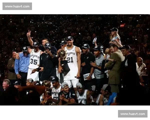 热火对决马刺总决赛第一场攻防博弈与巨星成色检验战术走向悬念夜 热火对决马刺总决赛第一场攻防博弈与巨星成色检验战术走向悬念夜