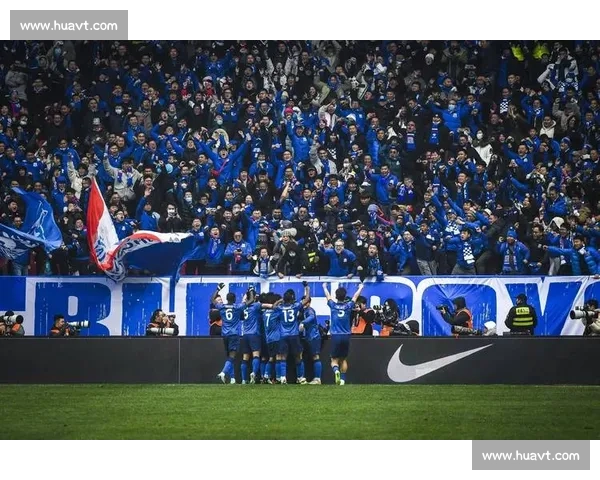 申花vs水源焦点对决攻防博弈揭示赛场新走向球迷期待战术较量升级 申花vs水源焦点对决攻防博弈揭示赛场新走向球迷期待战术较量升级